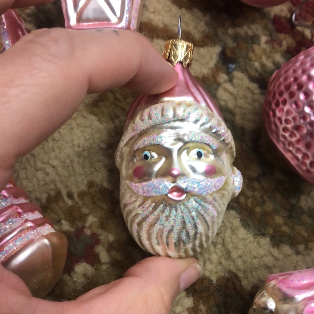 Vintage mini pink glass Colombia Christmas ornaments. See photos. Adorable. - Picture 2 of 4